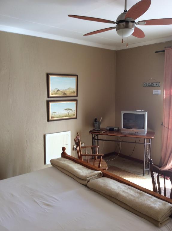 278 On Main Bed & Breakfast Clarens Room photo
